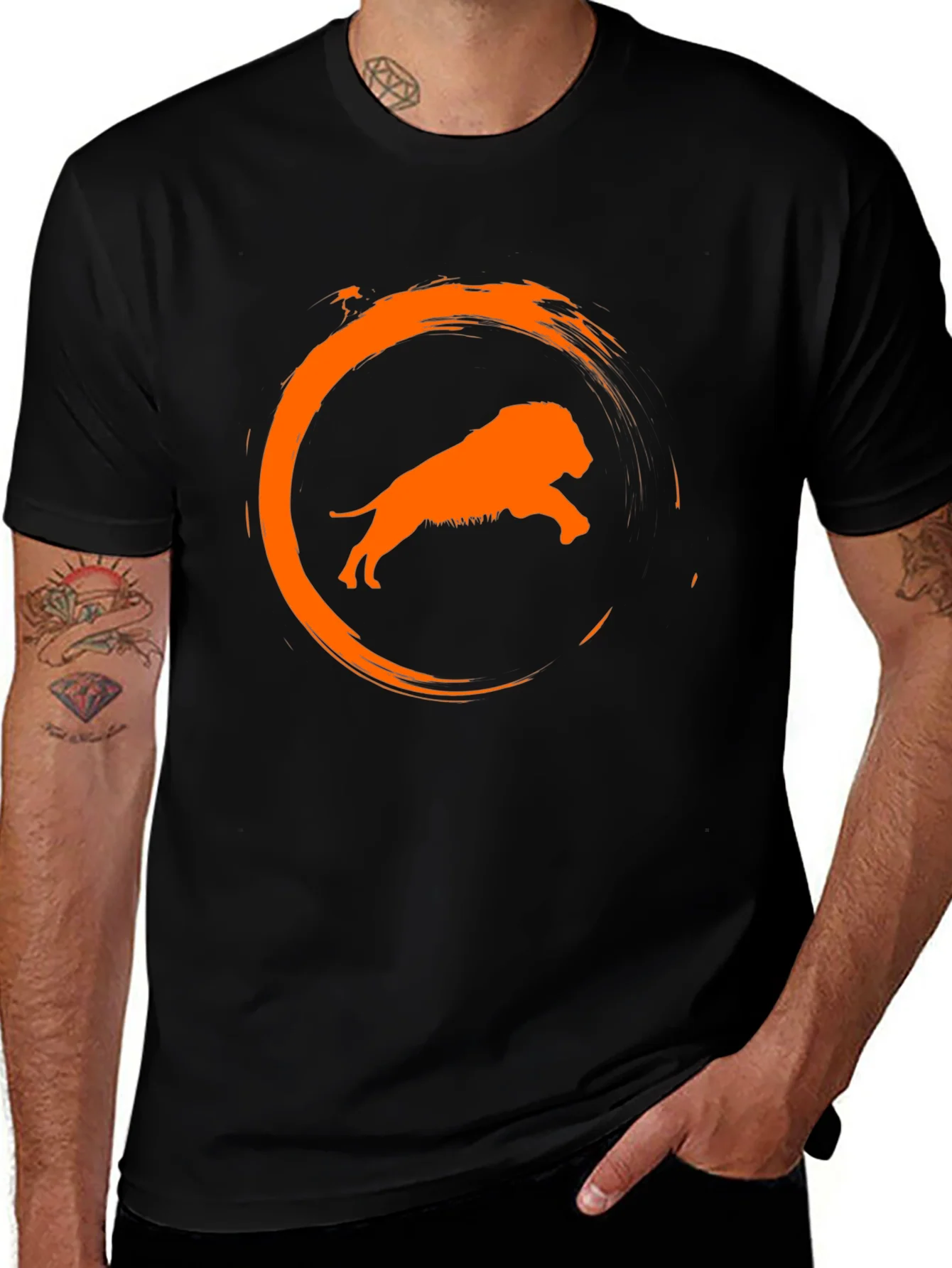 Rebbecca Lion Circle Graphic Black T-Shirt