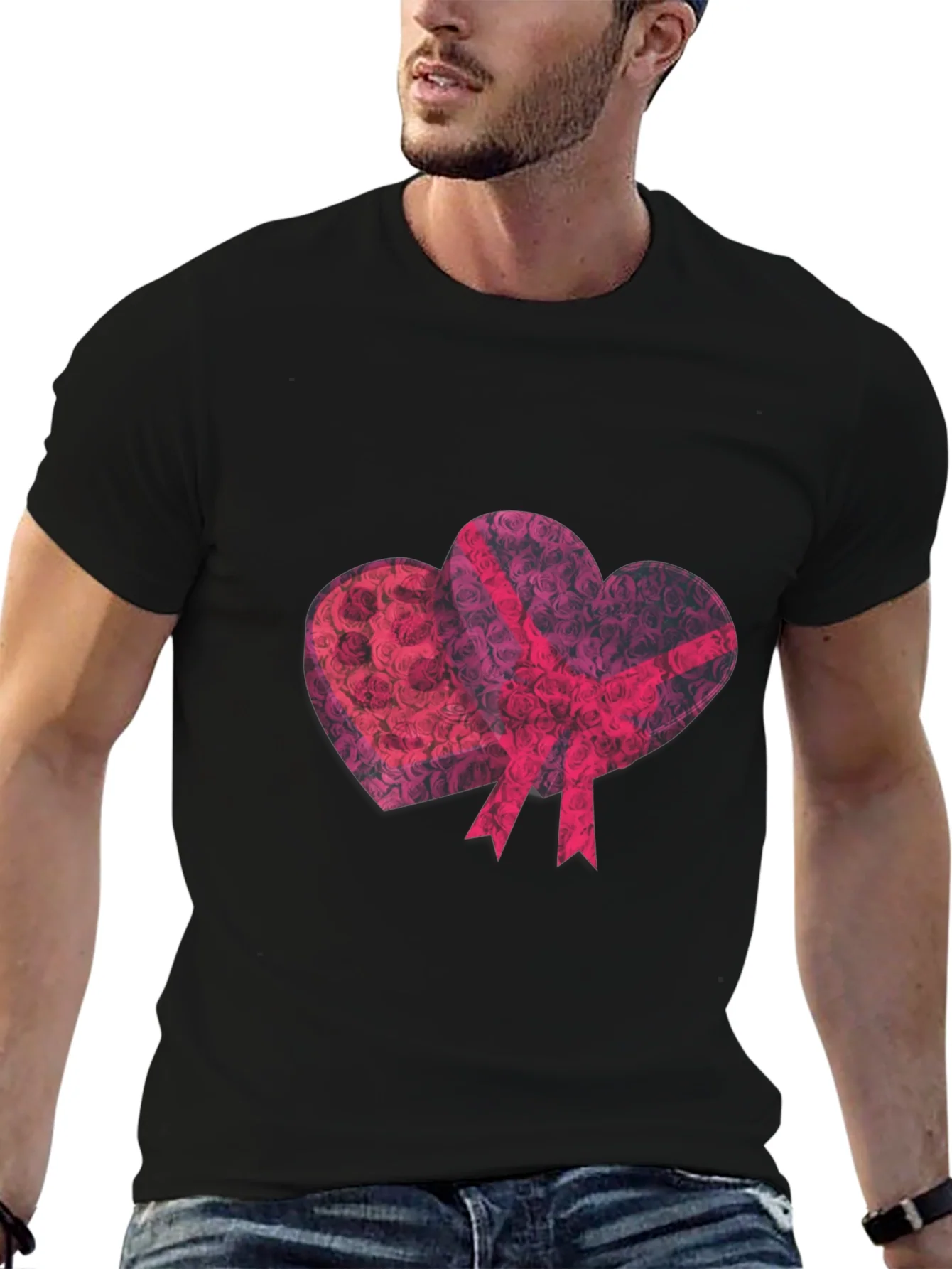 Camiseta Negra Estampado Corazones Rosas