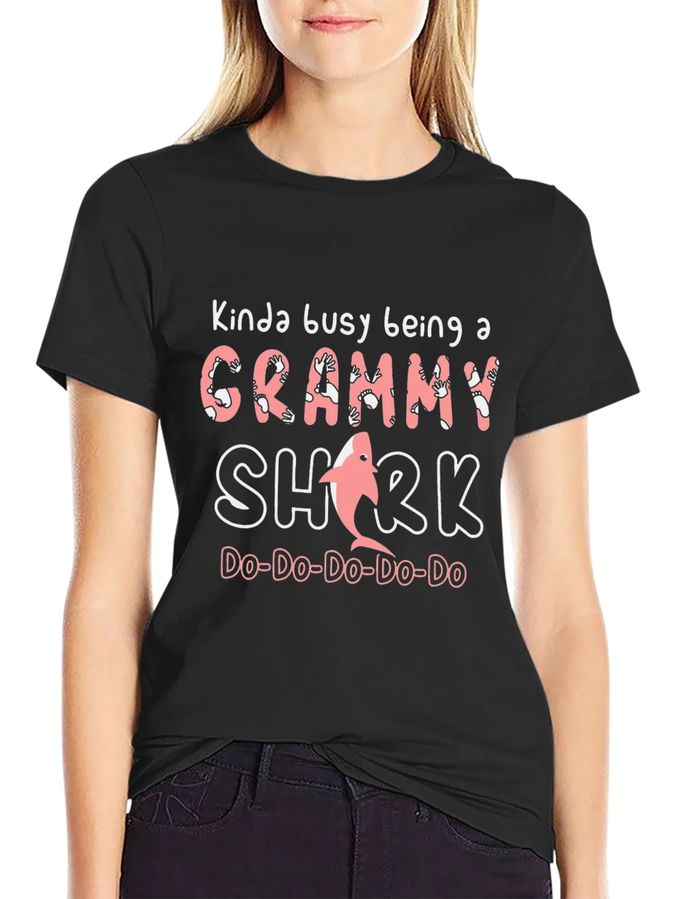 Camiseta Negra Grammy Shark - Divertida y Original